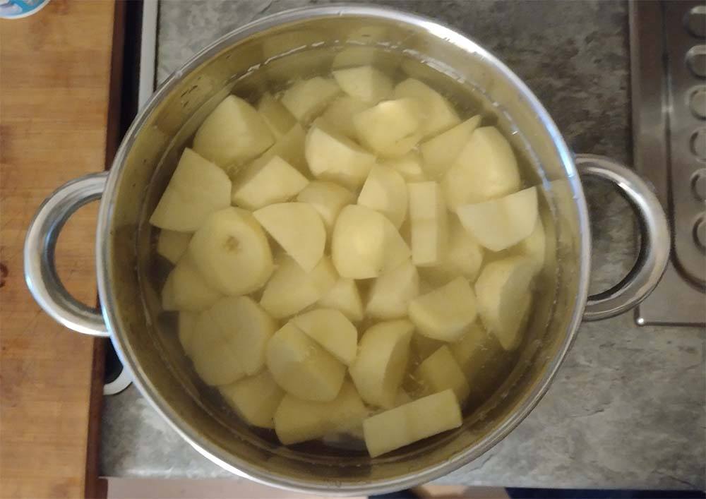 kartoffeln im topf